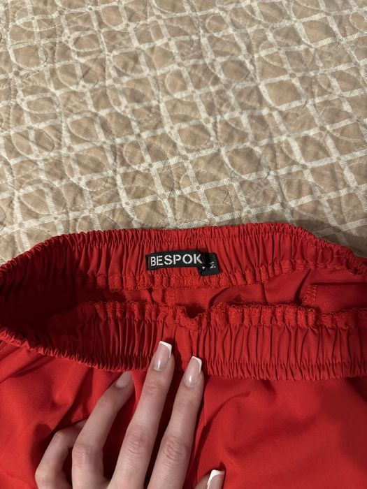 Шорты женские, красные