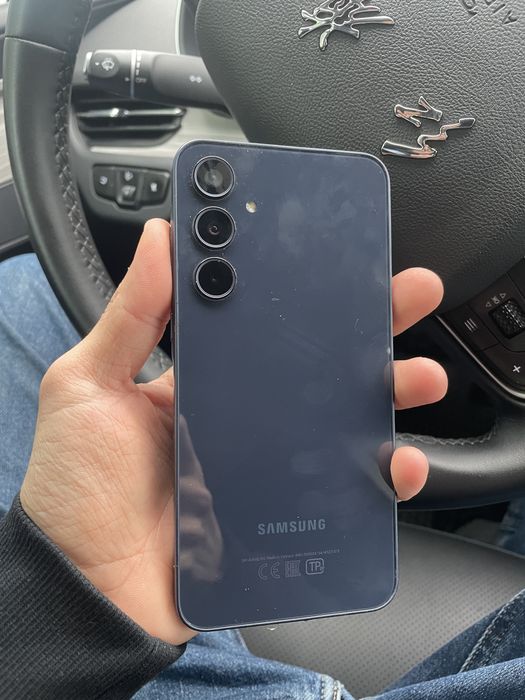 Samsung A35 идеал срочно