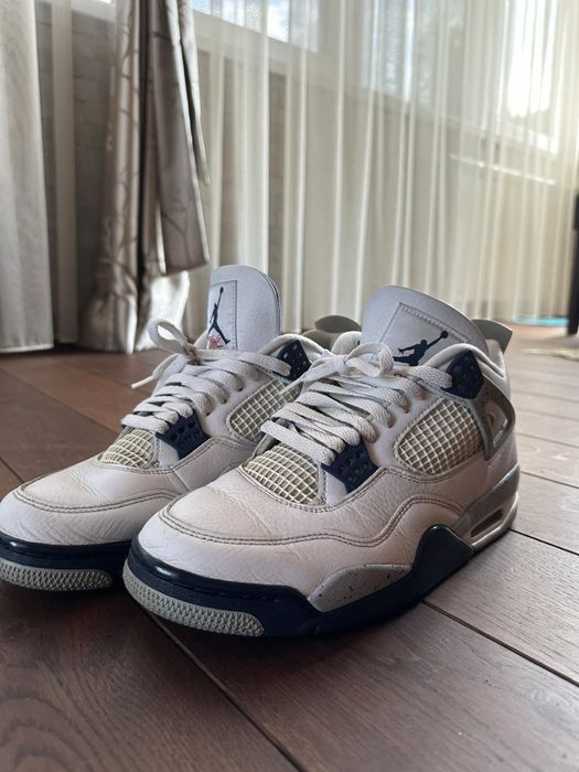 Jordan 4 Midnight Navy