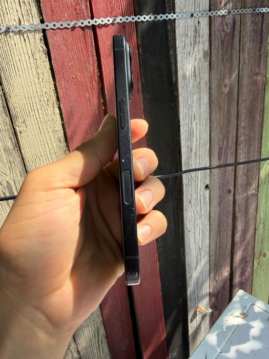 iPhone 16, stare 92%, în cutie, cu garanție de 1 lună.