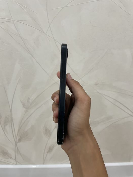 Iphone 16e черный
