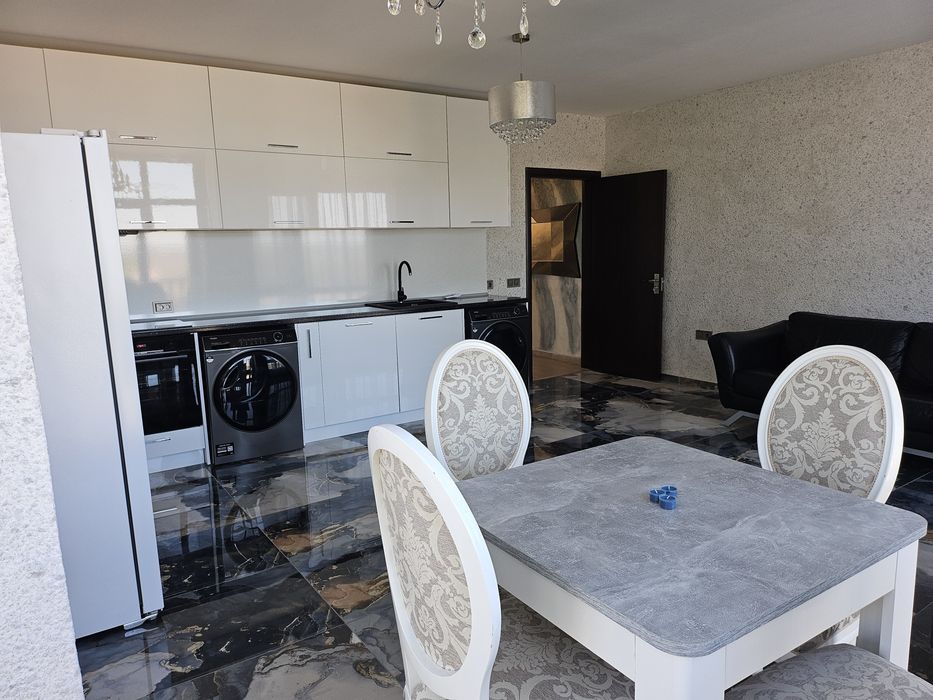 Продава се Тристаен апартамент в с. Приселци, Област Варна - 88 кв.м за 1762 €/кв.м - Снимка #1