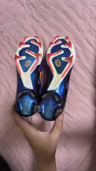 Продам бутсы air zoom
