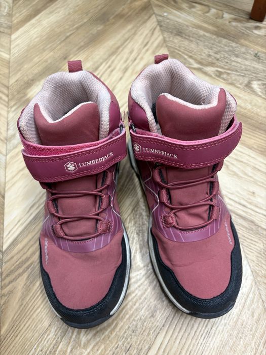 Продам ботинки на девочку, демисизон.