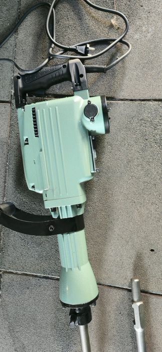 Închiriere ciocan demolator picamer livrare la domiciliu