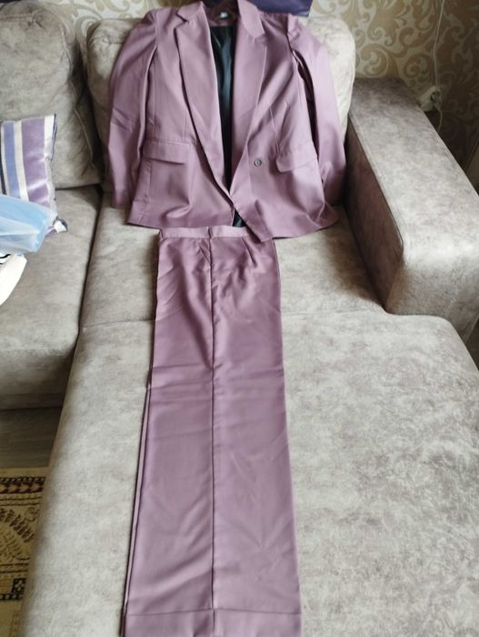 Продам качественные вещиженские.