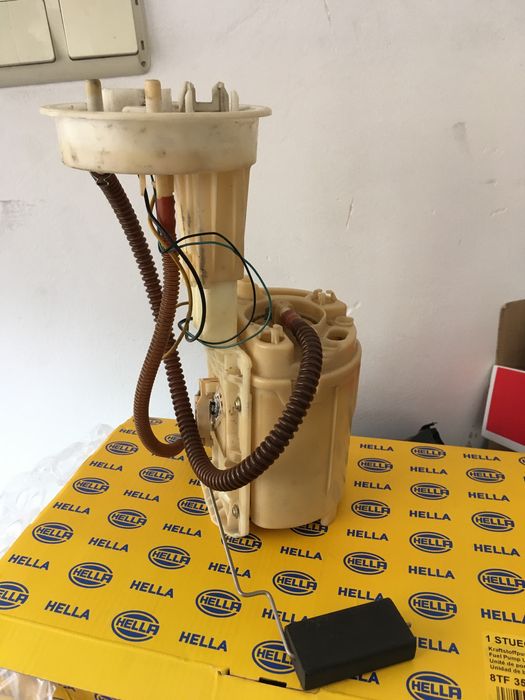 Бензинова помпа за ауди а4