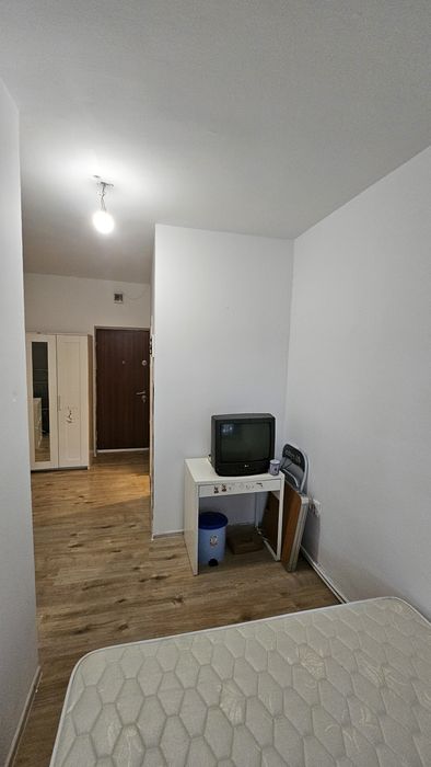 Vand garsoniera Titan