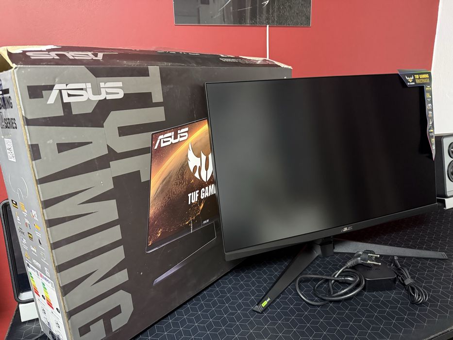 Monitor Gaming LED IPS ASUS TUF 27", 144Hz, 1ms, 1440p