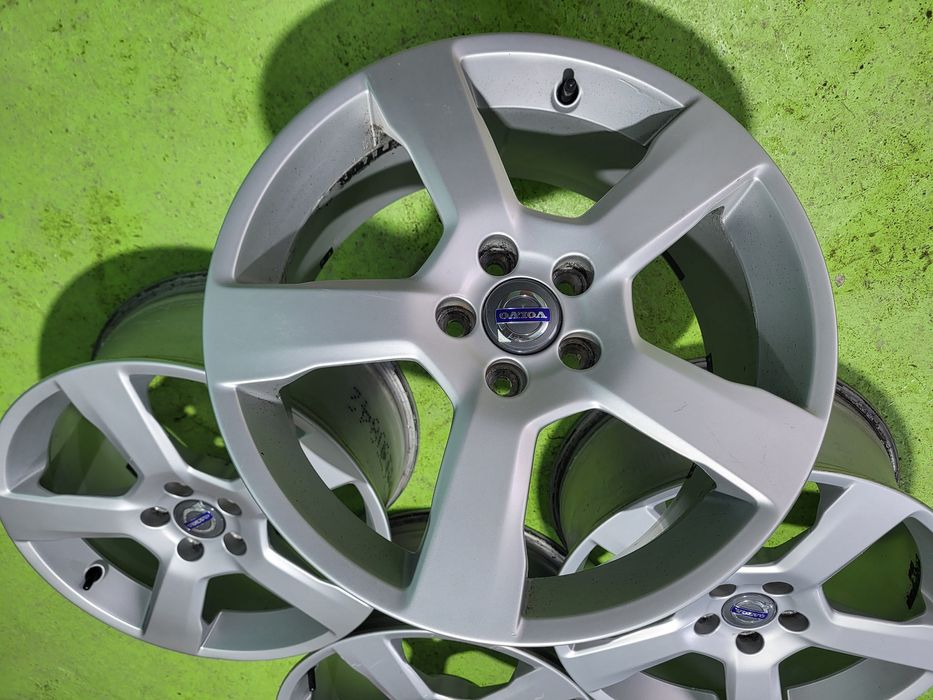 18 5x108 Volvo лети джанти 5х108 волво