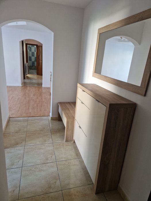 Apartament de închiriat