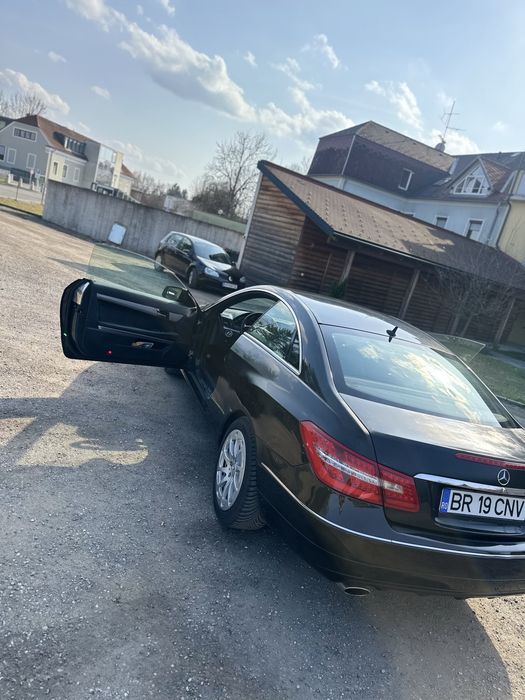 MERCEDES-BENZ E-Class 2010 — imagine 3