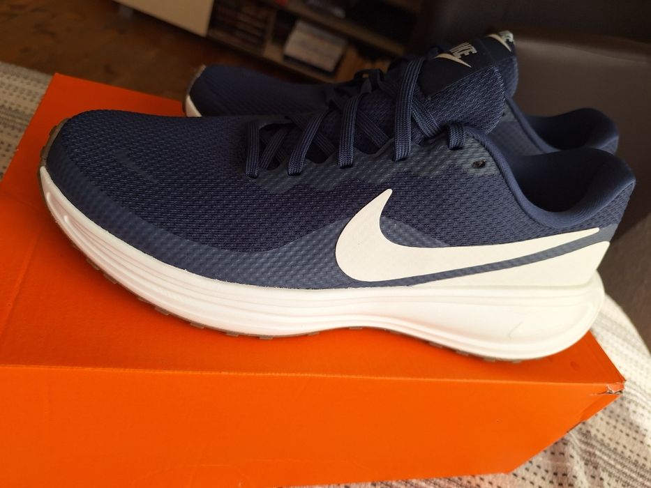 Оригинални маратонки NIKE