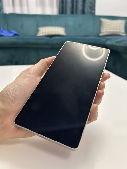 Vand Samsung Galaxy S25 Ultra