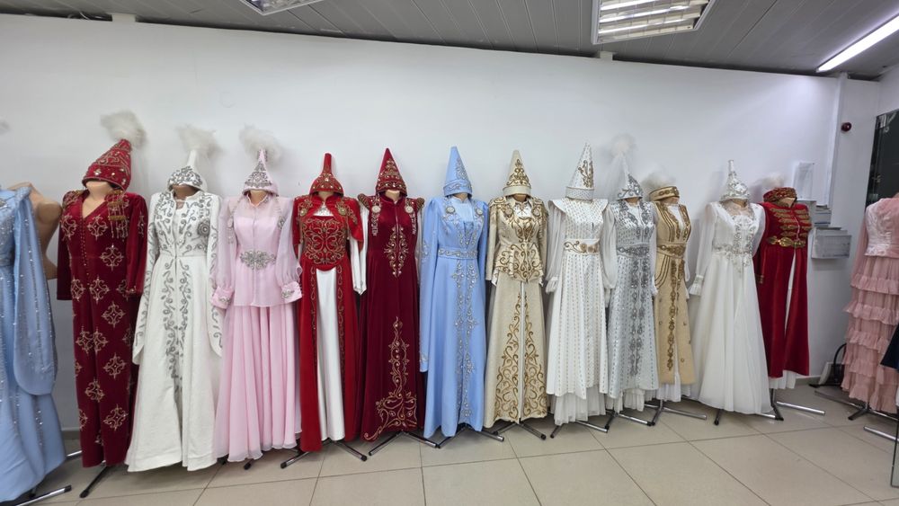 Вешалка для свадебный одежду