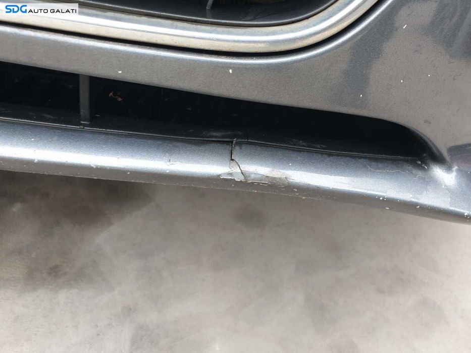 Bara Spoiler Fata Dezechipata cu Grila cu Emblema si Locas Senzori de Parcare cu Imperfectiune Audi A4 B8 B8.5 FL Facelift 2012 - 2015 Culoare LX7R [Q2431] [Q2432]