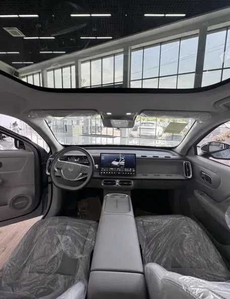 leapmotor b10 boshlangich 6.000$ blan