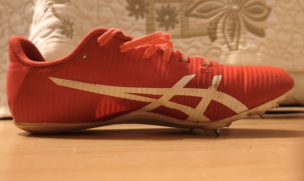 Asics Hypersprint 8