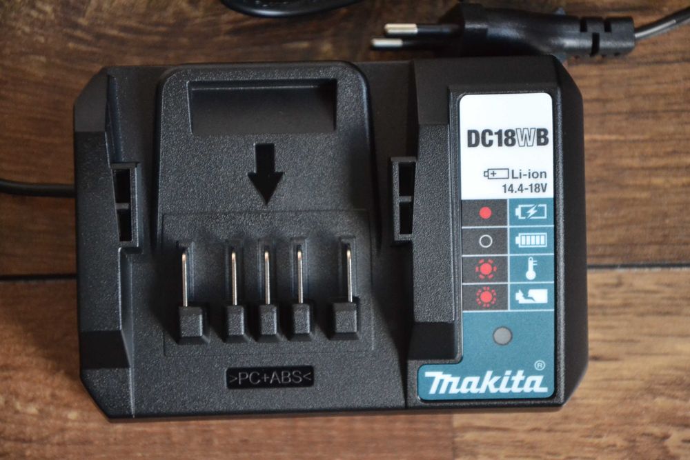 Нови Зарядни Устройства Мakita 18V