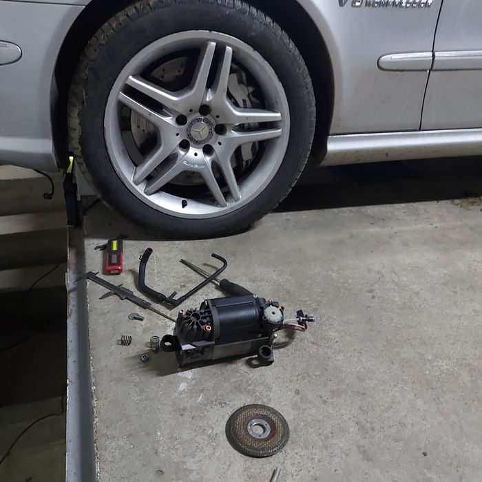 Reparatii. compresoare. suspensie.Kit reparatie compresor.perne aer.