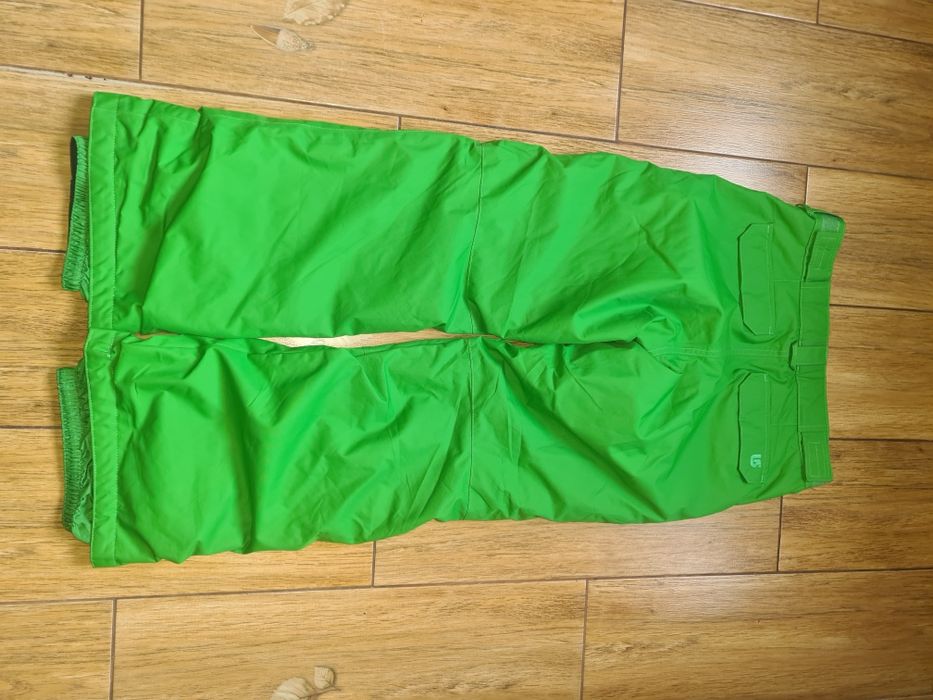 Pantaloni schi/iarnă/zăpadă      .