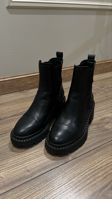 Продам обувь Челси