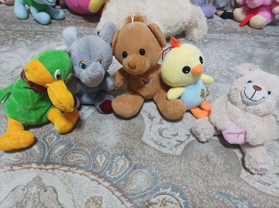 Игрушки мягкие .