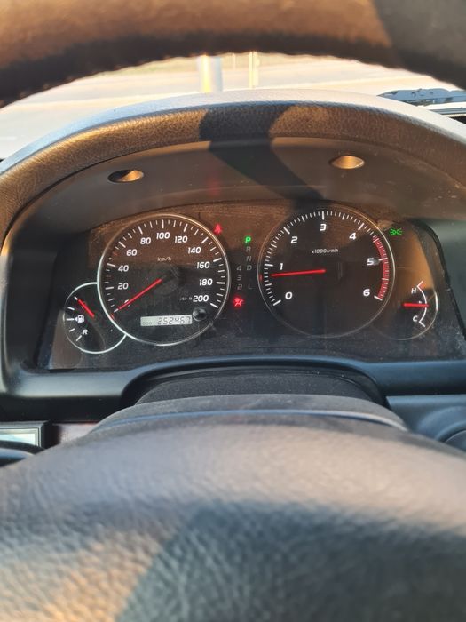 Toyota land cruiser J120 D-4D 3.0 diesel
In stare buna