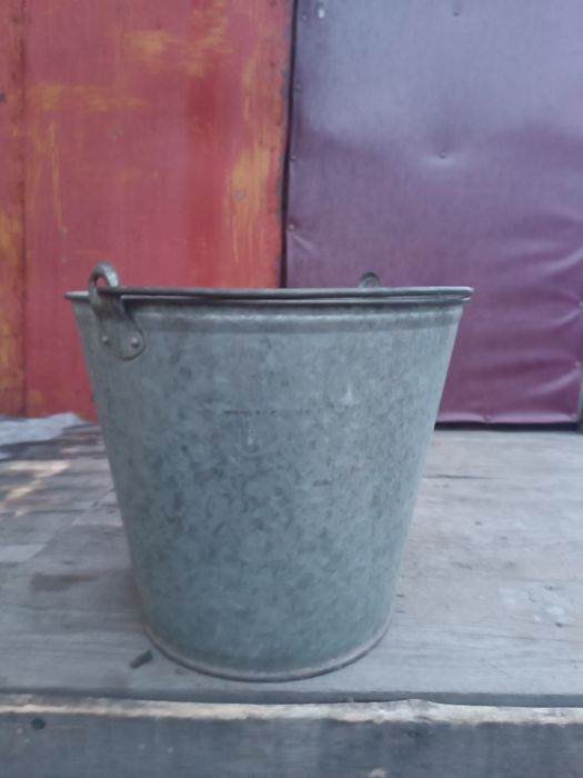 Продам ведро оцинкованнное 10 литров