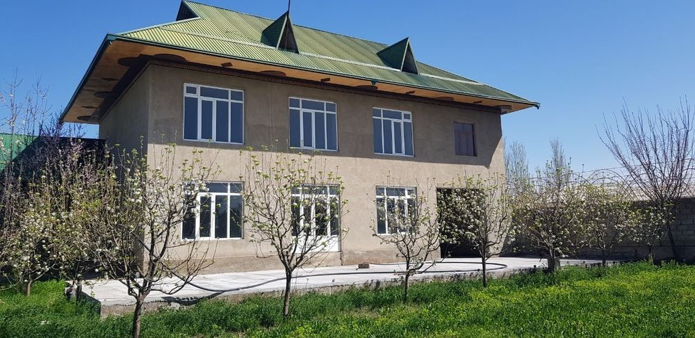 Uy sotiladi 2 etaj srochni 65.000$