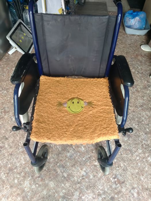 Инвалидное кресло