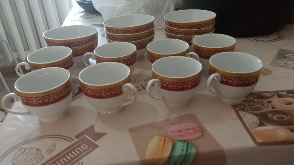 Продам чайно-столовый сервиз