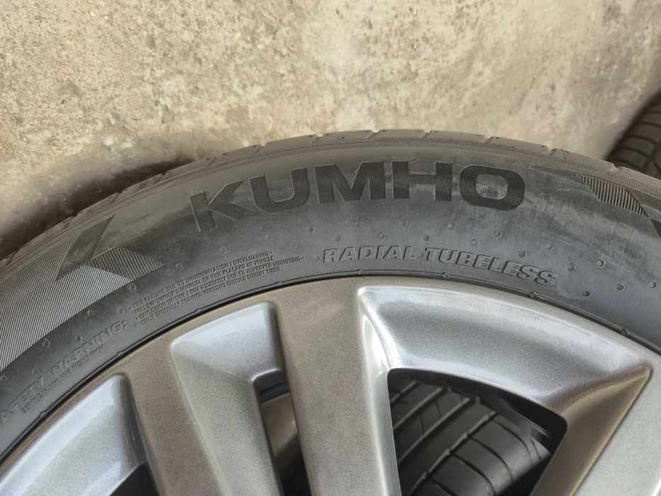 4 Anvelope de VARA - 215/60/16 95V - KUMHO - Rulate 30 KM - DOT 2025 !