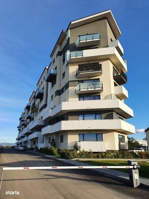 Garsoniera, 38.5 mp + 8 mp balcon, bloc nou Brasov, iunie 2027