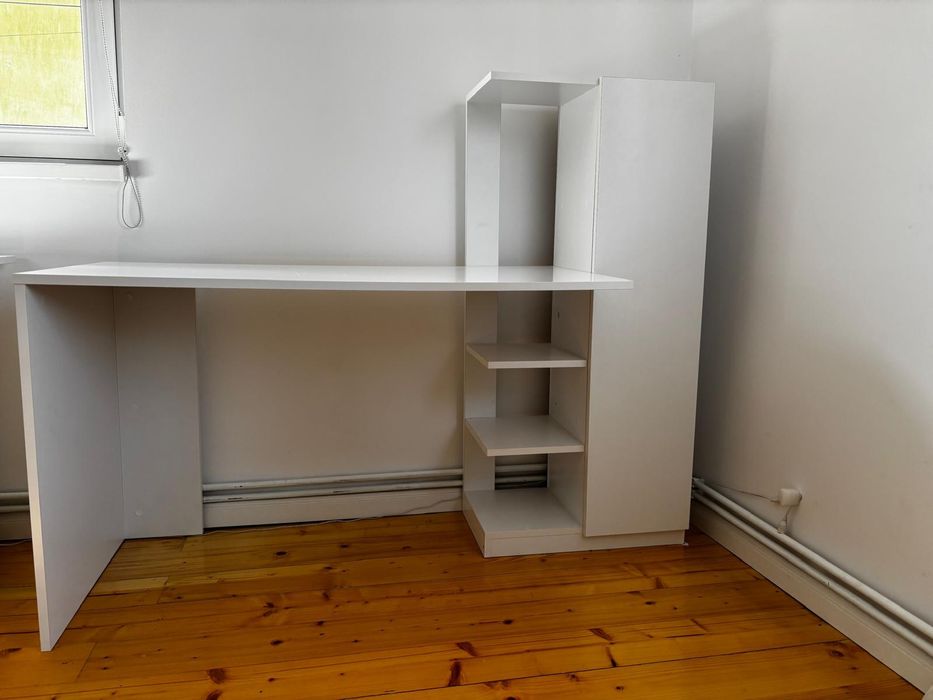 Birou elevi, studenți