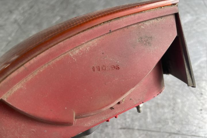 Lampa / Tripla stop dreapta pe aripa Audi A4 B5