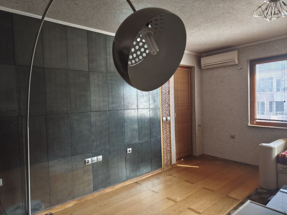 Продава се Тристаен апартамент в Бургас, Център - 94 кв.м за 2605 €/кв.м - Снимка #5