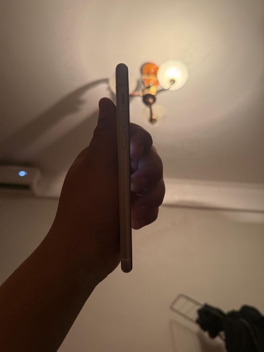 Айфон 11 белый 64 гб