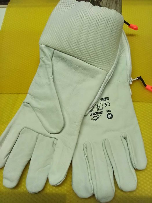 Пчеларски ръкавици естествена кожа с ръкавели с цип-пчеларско облекло