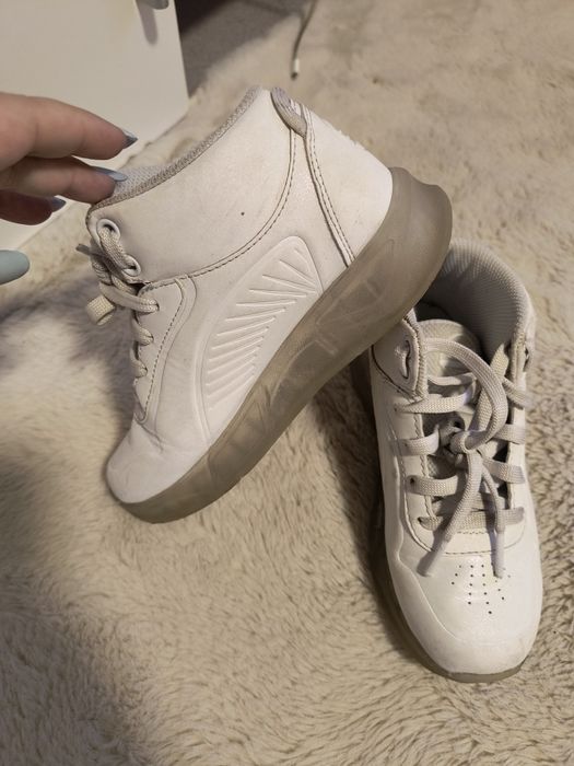 Adidași Sketchers gama Remix. Cu luminițe ce se aprind disco. Măr 32