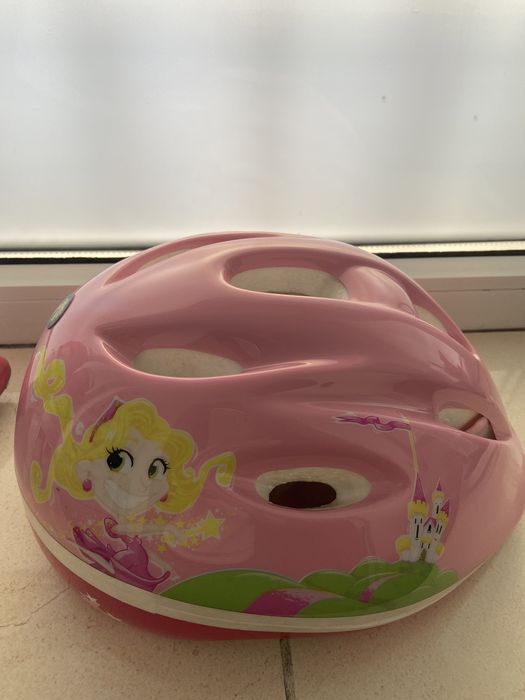 Role copii Cygnus si casca protectie