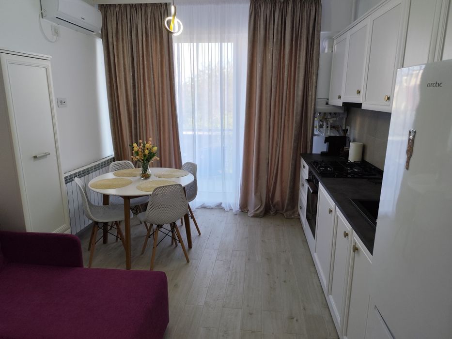Apartament 2 camere cu  2 piscine