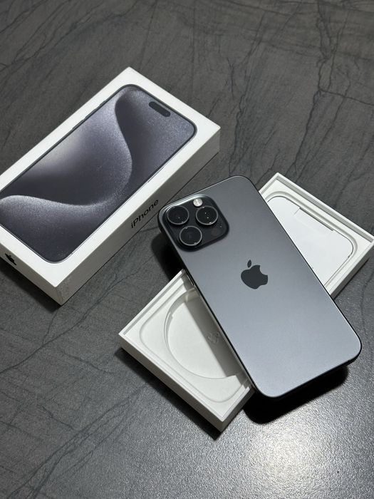 iPhone 15 Pro Max 100%Baterie Black Titanium 256GB !