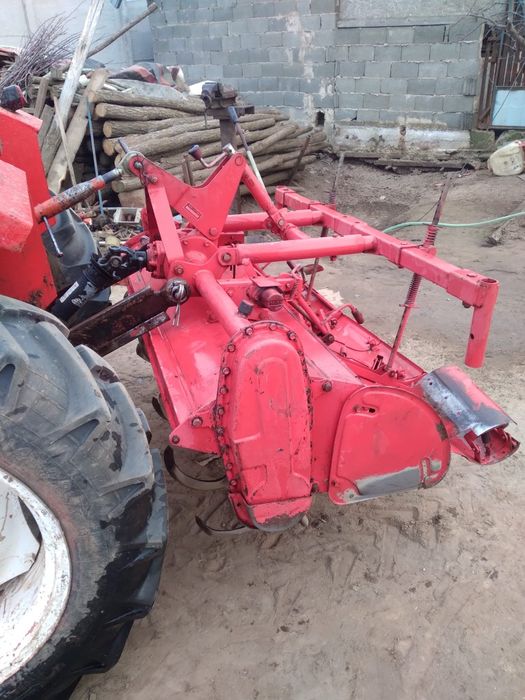 Vând freza mițubiși în stare perfecta de funcționare