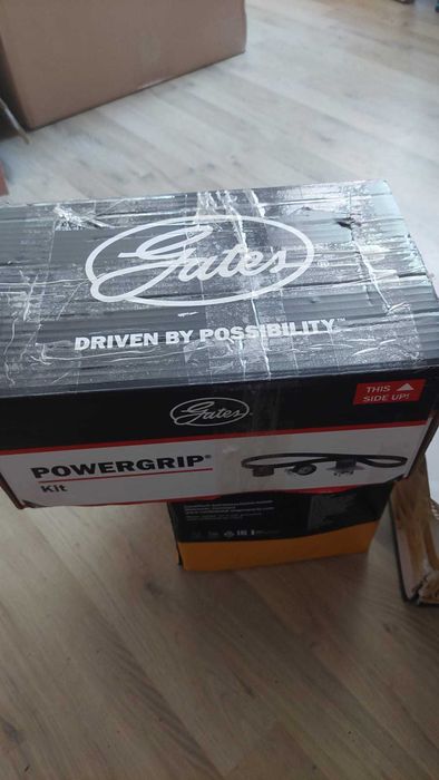 Комплект ангренажен ремък + водна помпа GATES PowerGrip