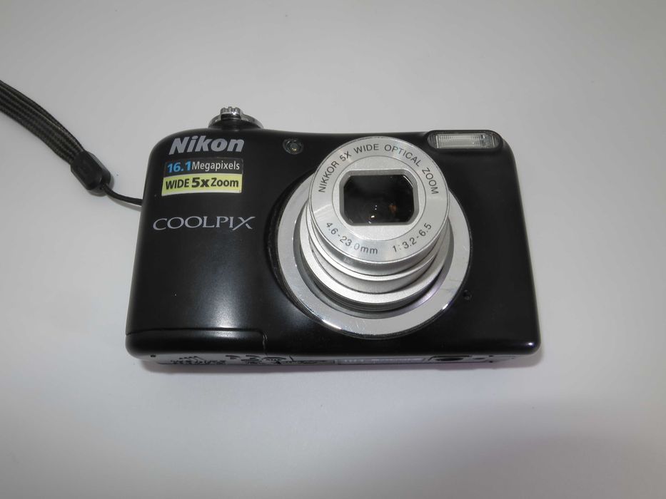 Nikon Coolpix A10 ултра компактен цифров фотоапарат подобен на L25 и L29 дигитална камера в отлично състояние, тествана и работи перфектно