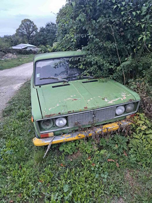 Продавам Лада 2105