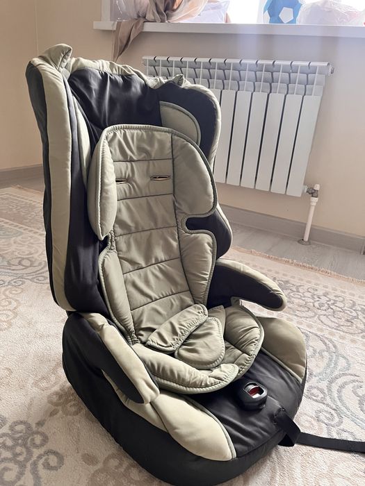 Автокресло.