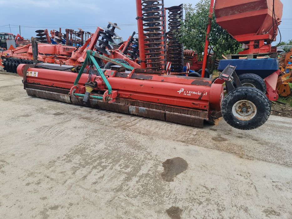 tocatoare resturi vegetale plug disc freza remorca utilaje agricole