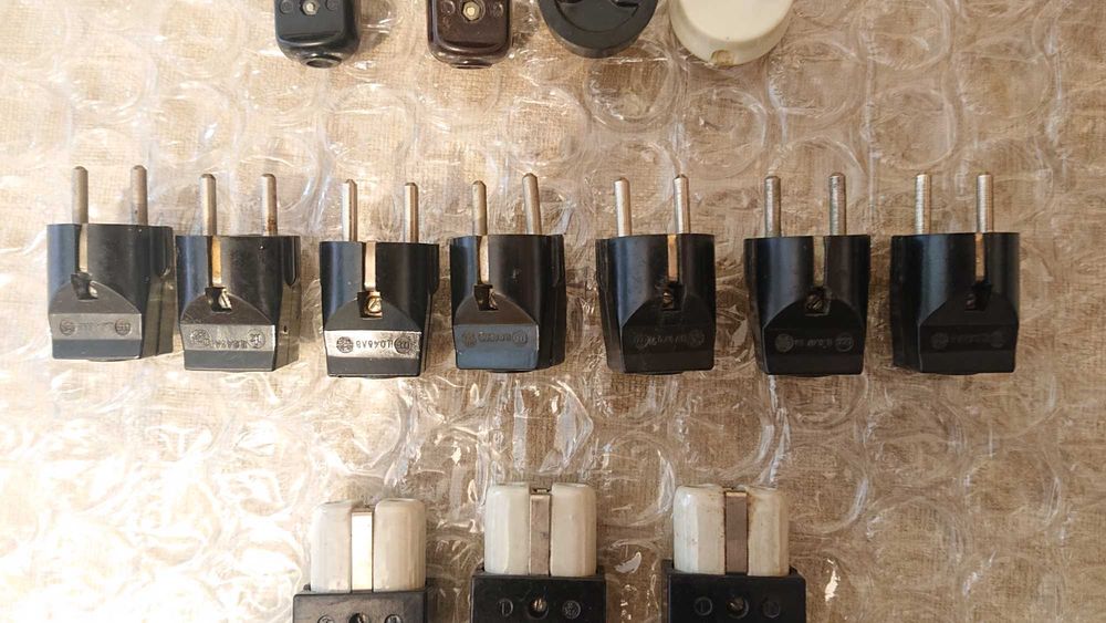 Нови старо производство щекери и щепсели  .Използвани щепсели.